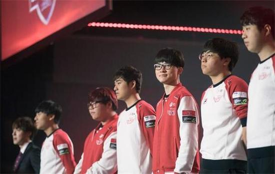 其与伟大的 其与伟大的